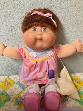 Vintage Cabbage Patch Kid Girl HTF Mattel CK17 Auburn Cornsilk Hair Brown Eyes